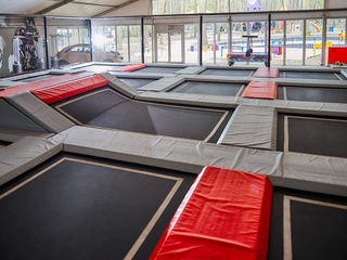 Park trampolin z poduszką